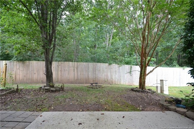 Building Photo - 600 Walnut Woods Dr