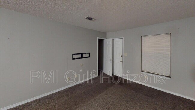 Building Photo - 3356 La Leyenda Ct