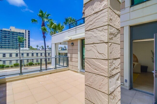 Building Photo - 1205 Pacific Hwy