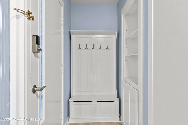 Building Photo - 5050 Ocean Beach Blvd