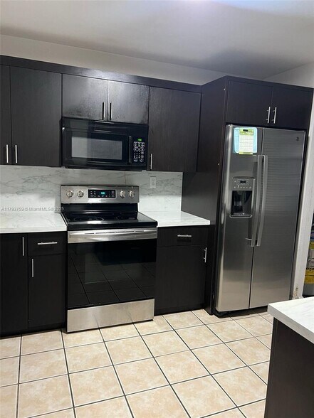Building Photo - 13301 SW 88th Ter