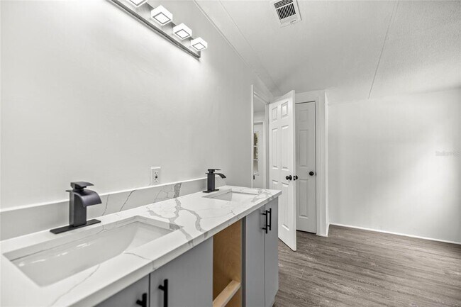 Building Photo - 16200 SW 57 St
