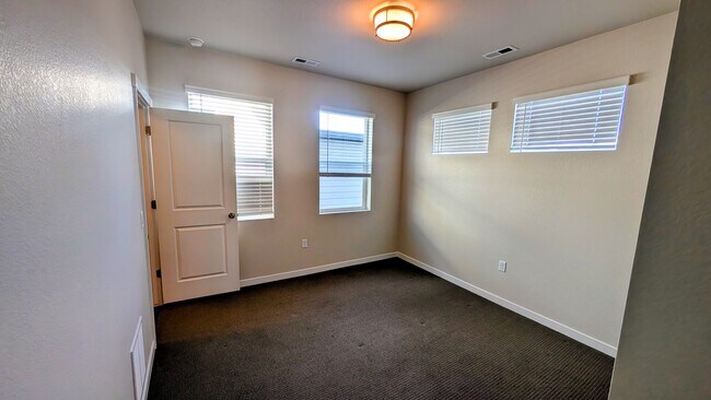 Building Photo - 13605 Frost Bitten Grv