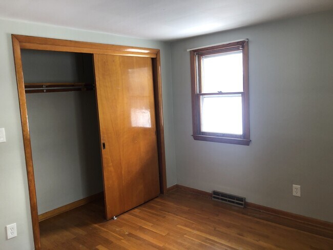 Building Photo - 27489 US-62