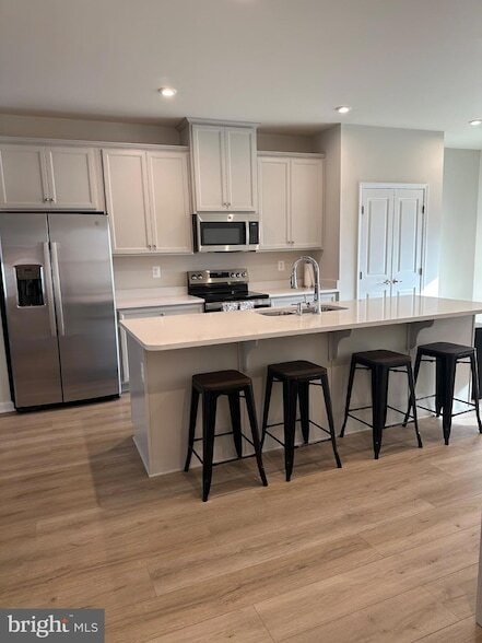 Building Photo - 4908 Dunhaven Dr