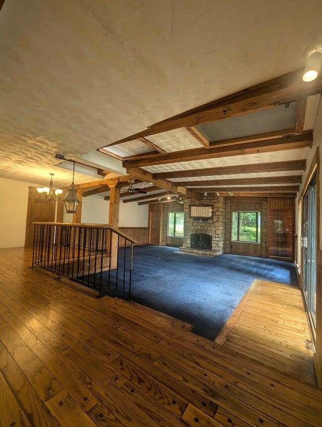Building Photo - 11124 Farr Dr