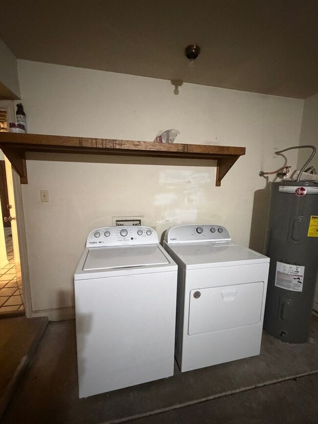 Building Photo - Spacious 3-Bedroom Home in Scottsdale