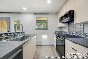 Building Photo - 2107 Darwin Dr