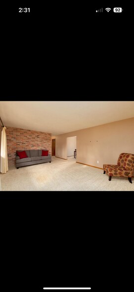 Building Photo - 2787 Crestline Ave