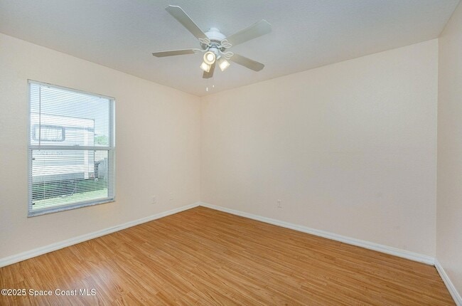Building Photo - 1066 Quesada St SE