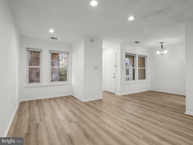 Building Photo - 7517 Weather Worn Way