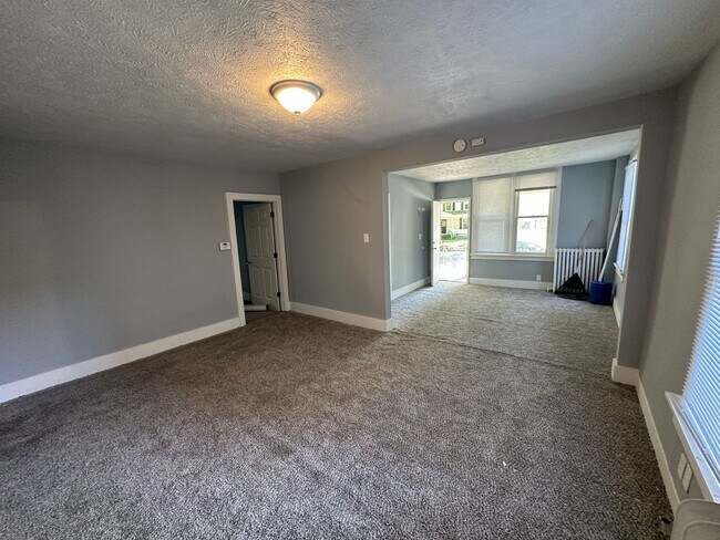 Building Photo - 203 S Glenwood Ave