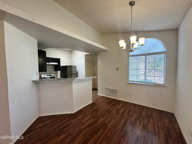 Building Photo - 12372 Tierra Canada Dr