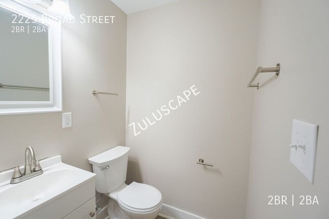 Building Photo - 2225 Broad St