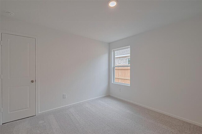 Building Photo - 28930 Rustic Windmill Wy