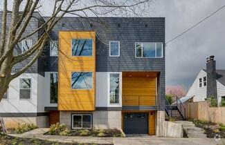 Building Photo - CRB2195