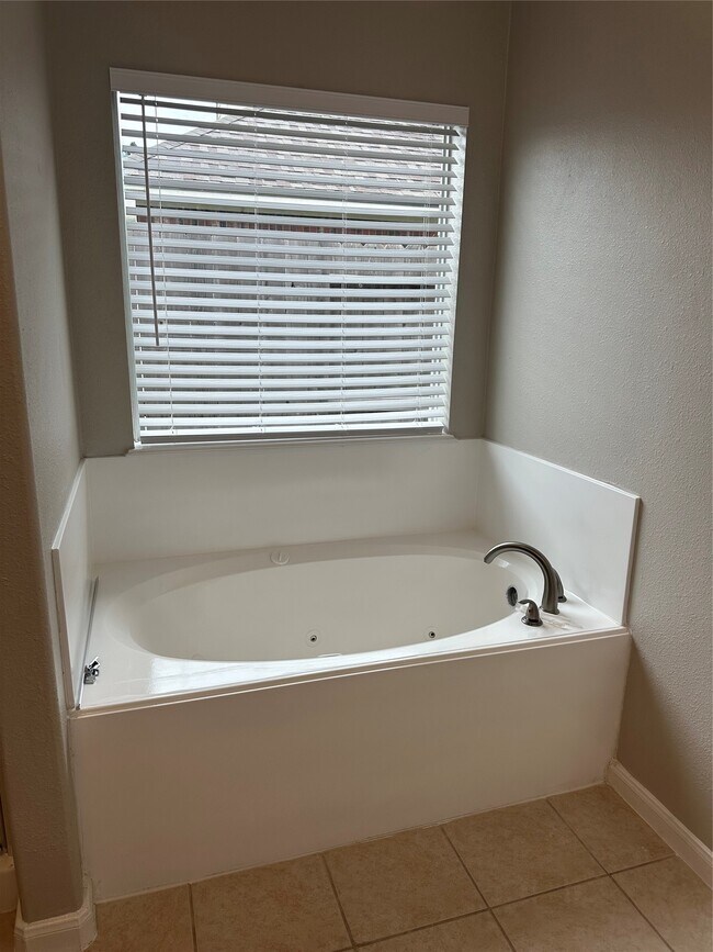 Building Photo - 23110 Oxbow Trail