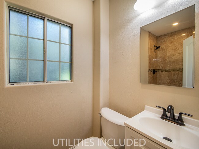 Building Photo - 23853 Wildwood Ln