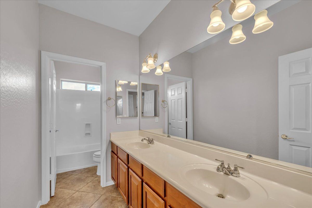 Building Photo - 4280 N 157th Ave