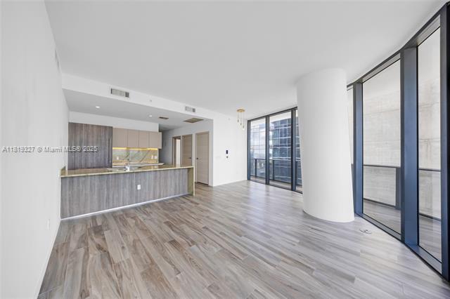 Building Photo - 801 S Miami Ave