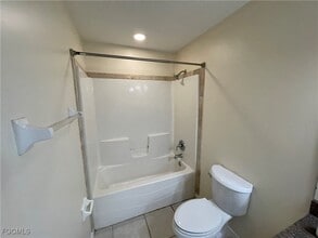 Building Photo - 2639 NW 24th Pl