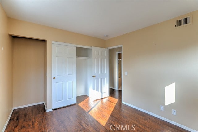 Building Photo - 732 N Siavohn Dr