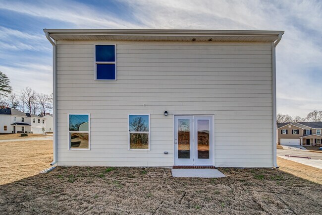 Building Photo - 300 Coverly Ct