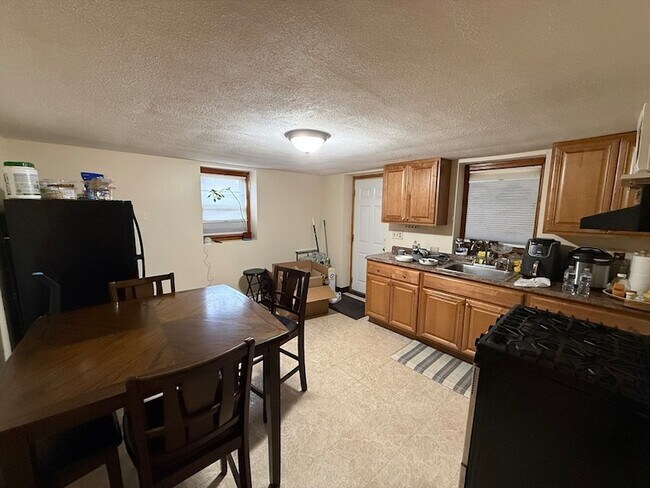 Building Photo - 15 Michael Rd