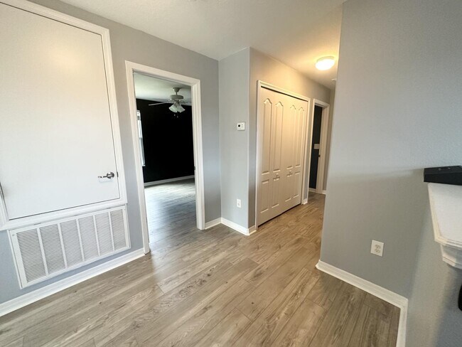 Building Photo - "Spacious 5-Bedroom Retreat with Scenic Views in The Verandahs!"