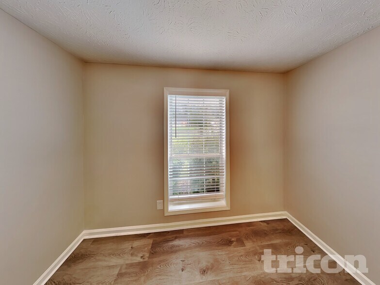 Building Photo - 118 Taylor Knoll Way