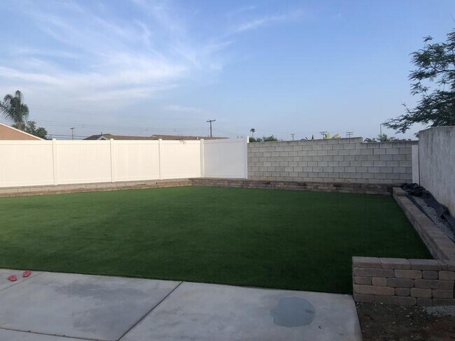 Building Photo - 2683 Caulfield Dr