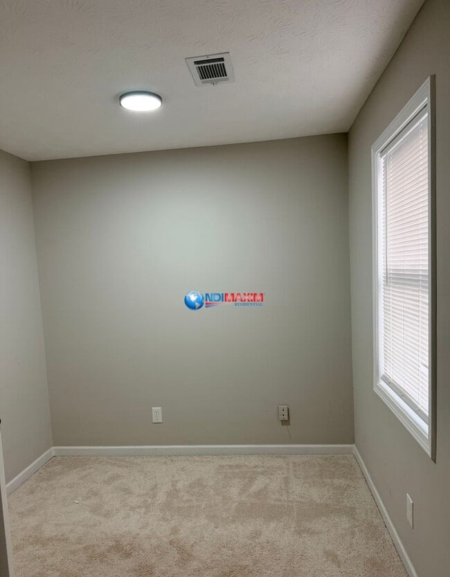 Building Photo - Newly RENOVATED 4-bedroom house with finished basement in Lilburn