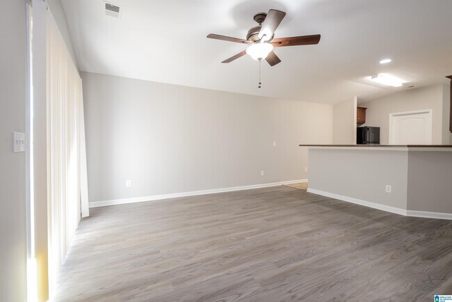 Building Photo - 155 Briar Ridge Ln