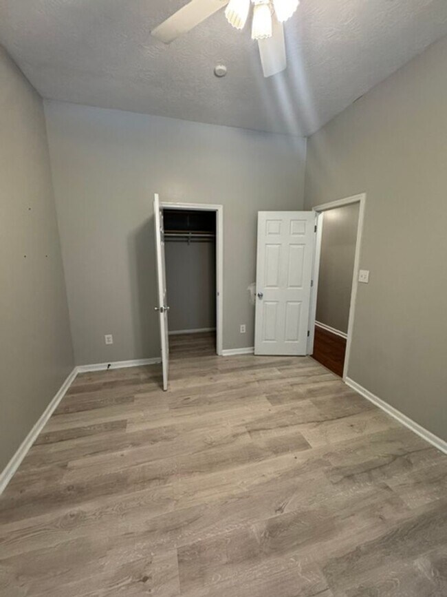 Building Photo - Available Now In Riverwood Plantation!