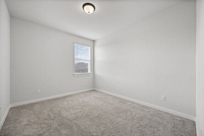 Building Photo - 12702 Autumn Bird Trce