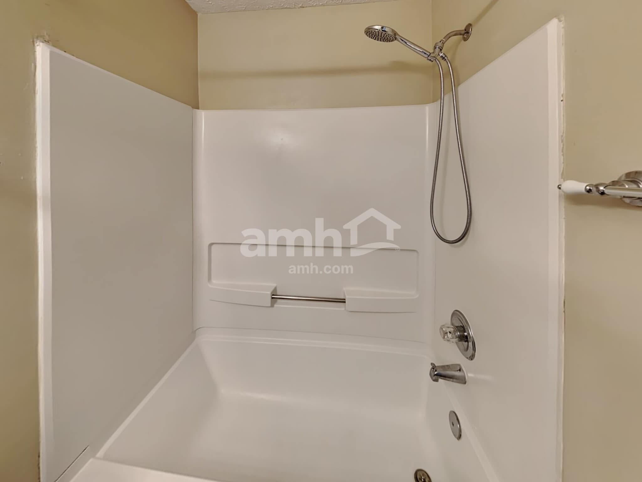 Building Photo - 9255 Ruston Ln