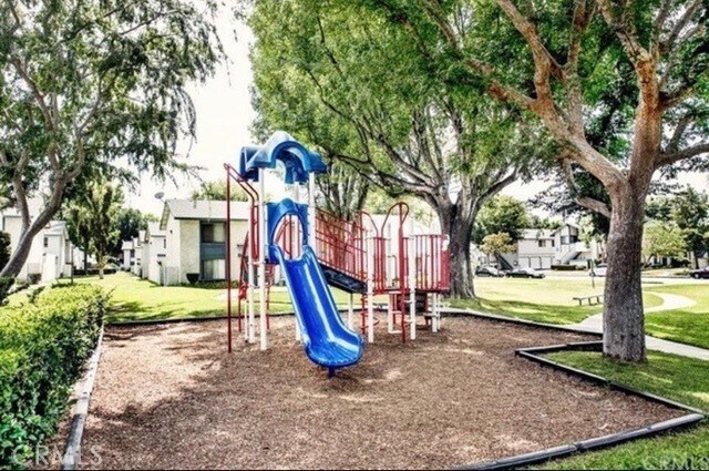 Building Photo - 21075 Lycoming St