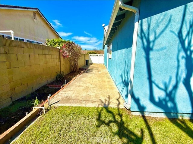 Building Photo - 17172 Apel Ln