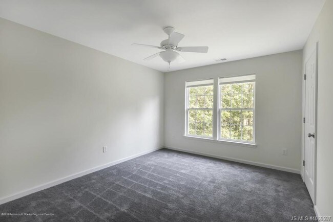 Building Photo - 413 Virginia Ave