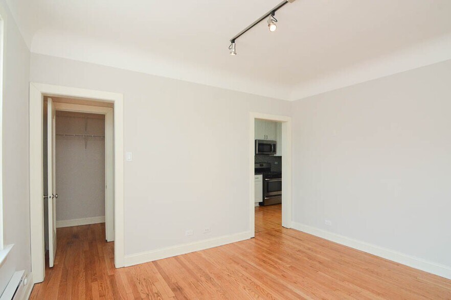 Building Photo - 2324 N Rockwell St