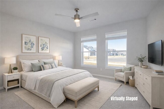 Building Photo - 6005 SW Desert Ave