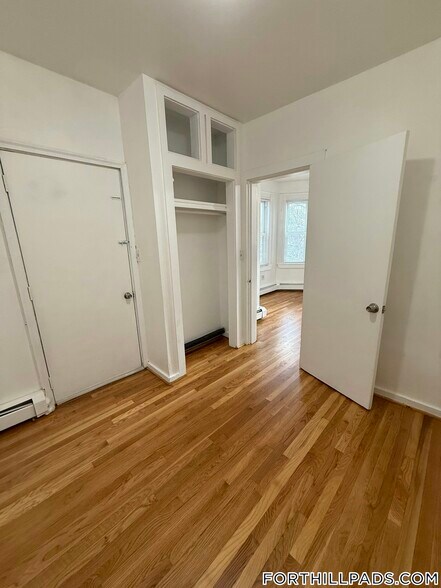 Building Photo - 155 Centre St