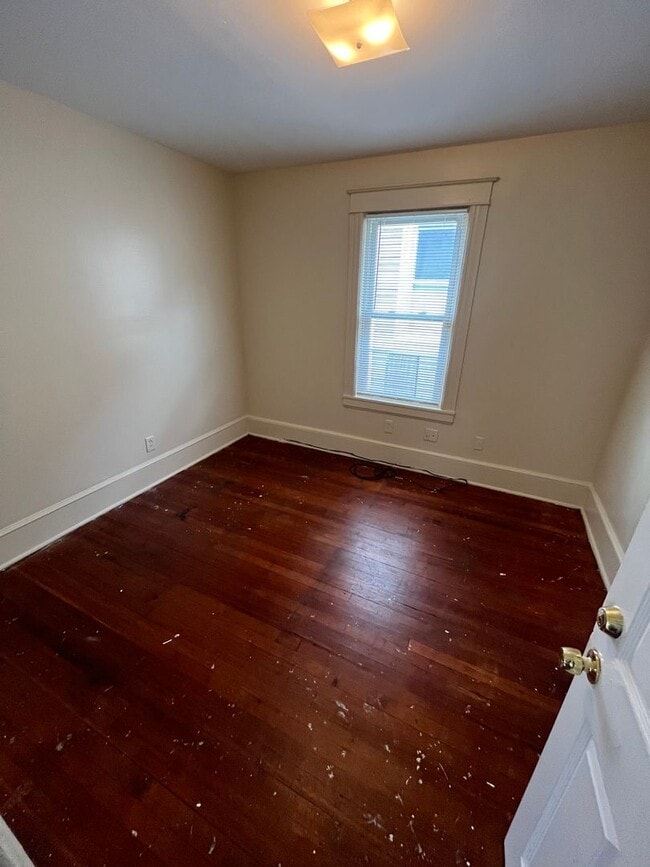 Building Photo - 137 Washington St