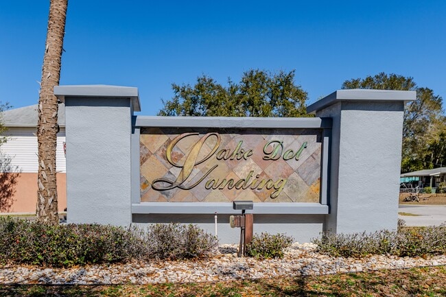 Building Photo - 274 Curtis Ave