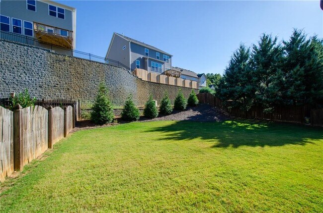 Building Photo - 4669 Sierra Creek Dr NE