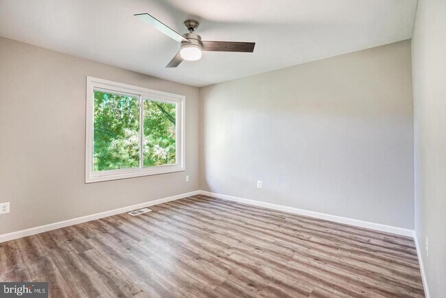 Building Photo - 2246 White Cornus Ln