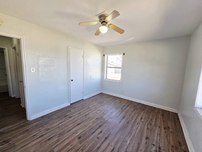 Building Photo - 1510 Sycamore St