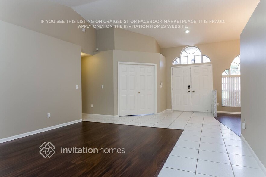 Building Photo - 1615 Grantham Dr