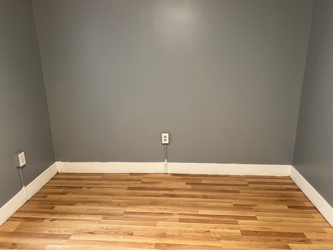 Building Photo - 83 Litchfield St