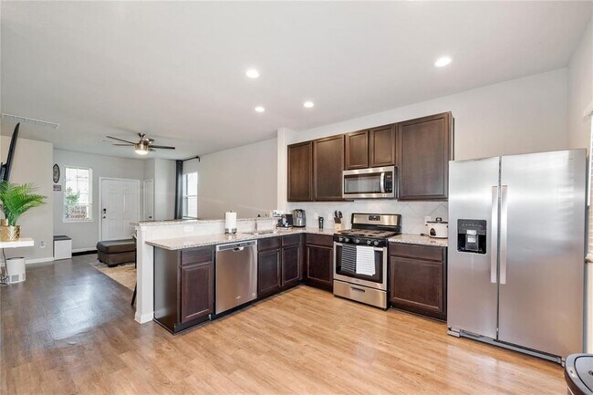 Building Photo - 3544 Wooded Ln